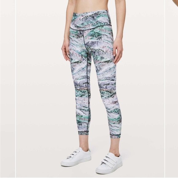 Lululemon Wunder Under High-Rise Tight
Full-On Luxtreme/ Springscape Multi. Sz 4 - Picture 1 of 10